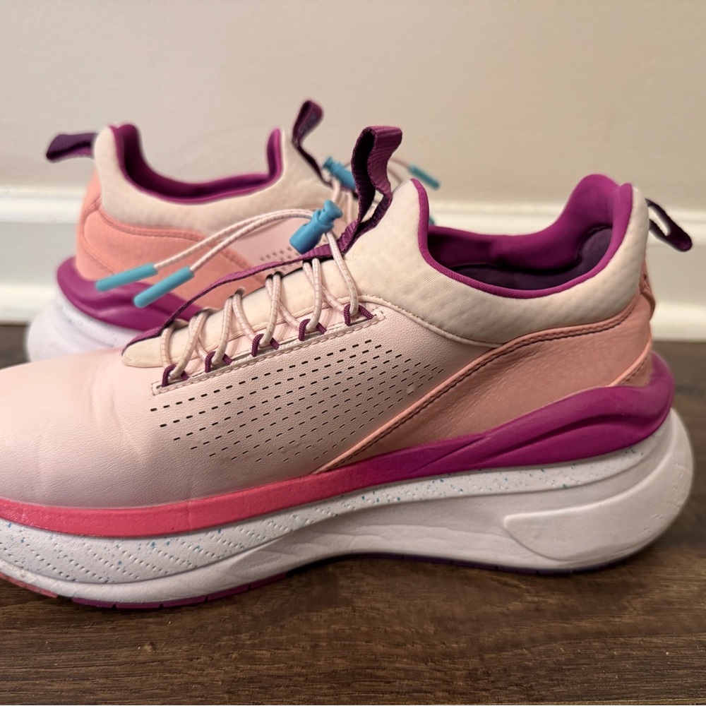 Clove Sneakers